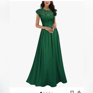 New with tags green gown     F